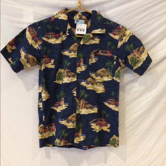 RJC Other - EUC-RJC-boy’s Hawaiian shortsleeved Button Down🌴